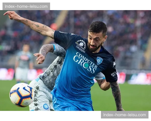 特写：草根联赛借鉴意甲经验，试用手机直播自动追踪技术